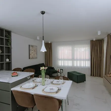 Apartment Adriatic Pearl 3 *